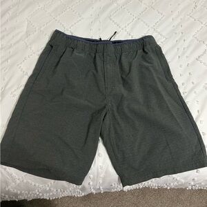 Mens XXL Voyager Casual Shorts, like new
